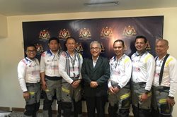 گروه موتورسواران استقلال مالزی در سفارت این کشور در تهران حضور یافتند