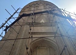 رئیس انجمن صنفی مرمتگران مرمت برج طغرل را غیر اصولی دانست