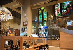 نگاهی به بخش های موزه شیشه و ساعت هالیم در آمریکا