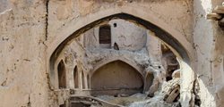قلعه جمشیدی نیم ور تاریخی رو به فراموشی است