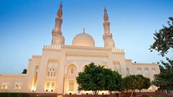 مسجد جمیرا دبی؛ مسجدی باشکوه و دیدنی
