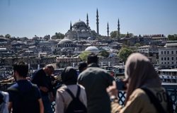 شمار گردشگران خارجی وارد شده به ترکیه به حدود 39.2 میلیون نفر رسید