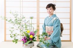 کیمونو زیباترین گنجینه ملی و لباس سنتی ژاپنی ها است