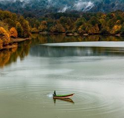 نگاهی به طبیعت پاییزی دریاچه سد برنجستانک سوادکوه