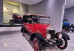 خودروهای موزه خودروهای تاریخی ایران چگونه برای نمایش آماده شده اند؟