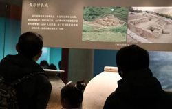 نمایش عظمت دیوار بزرگ گرگان در نمایشگاه شکوه ایران باستان در چین