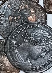 حداقل 30 هزار سکه باستانی در سواحل شمال شرقی ساردینیا کشف شده است