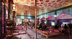 کشف بهترین رستورانهای اصفهان در تیر 1404: راهنمای جامع شکم گردی در نصف جهان