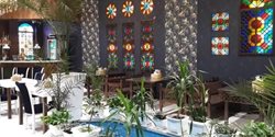 راهنمای کامل شکم گردی در قزوین: بهترین رستورانهای سنتی و مدرن در شهریور 1404