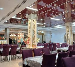 راهنمای جامع رستوران عابدین زاده مشهد: منو، شعبات، امکانات و نظرات مشتریان