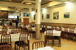 رستوران اعیانی نیشابور 1404؛ بررسی جامع منو، قیمت ها، آدرس و تحلیل کیفیت خدمات