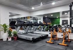 معرفی محبوب ترین باشگاه های بدنسازی بانوان شرق تهران (تهرانپارس و نارمک) در مهر 1404