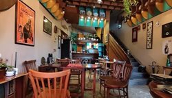 کافه های برتر رشت در مهر 1404: راهنمای تخصصی کافه گردی (گلسار تا شهرداری)