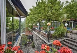 محبوب ترین رستوران های فشم در آبان 1404: طعم اصیل ایرانی در دل کوهستان