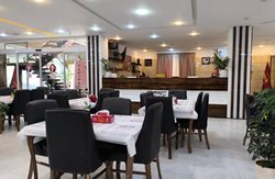 رستوران های جیرفت 1404: کشف بهترین های سنتی و طعم های بی نظیر غذای محلی جنوب کرمان