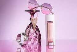 عطر امضادار چیست و چطور رایحه مخصوص خودمان را پیدا کنیم؟