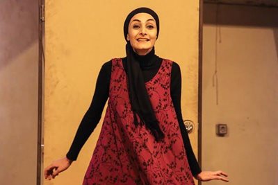 تهران-تئاتر-بیرون-پشت-در-1726