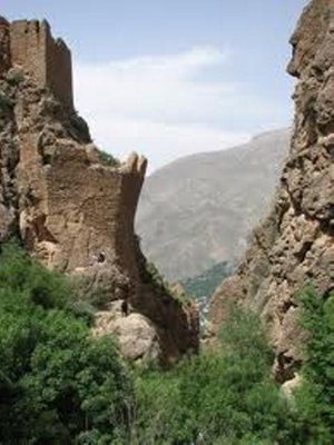 طبیعت-گردی-یک-روزه-آبشار-شاهاندشت-و-قلعه-ملک-بهمن-05-01-4979