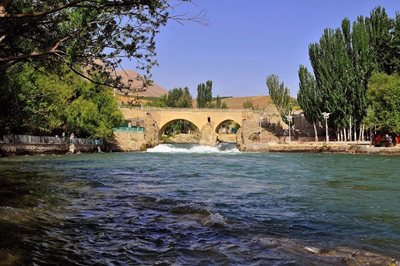 تور-رفتینگ-در-رودخانه-خروشان-و-همنشینی-با-عشایر-VIP-5256