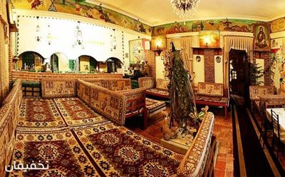 50% تخفیف لذت طعم خوش یک غذای ایرانی در رستوران سنتی هفت چنار