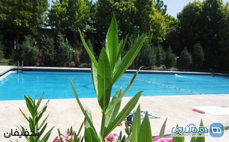 37% تخفیف آخرین روزهای آفتاب و تابستان در استخر روباز زمزم ویژه بانوان