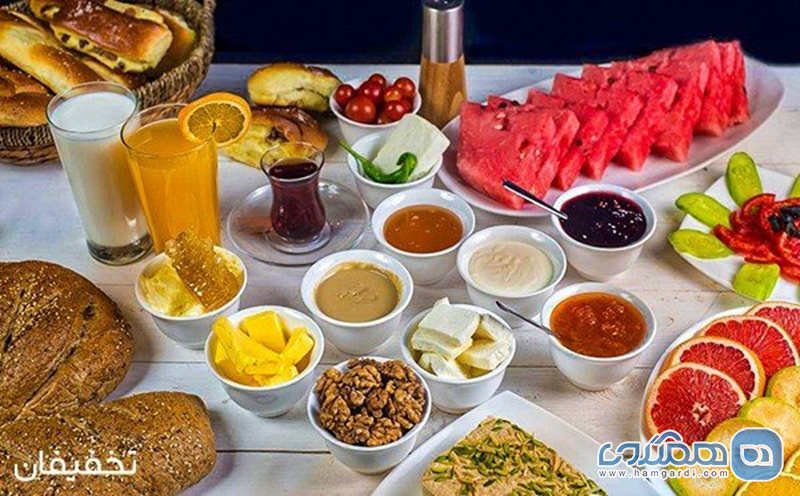 20% تخفیف  بوفه صبحانه در رستوران مجلل و معروف طهران پاریس