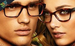 جذابیت  بیشتر چهره  با عینک های  فروشگاه عینک چشم آذر