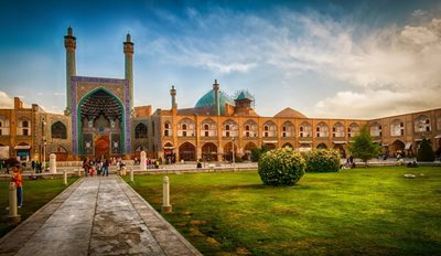 تور-اصفهان-2-شب-و-3-روز-ویژه-دی-و-بهمن-67406