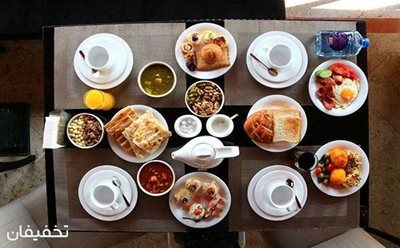 تهران-40-تخفیف-رستوران-فلورانس-گیشا-ویژه-ارائه-بوفه-صبحانه-ای-مفصل-96786