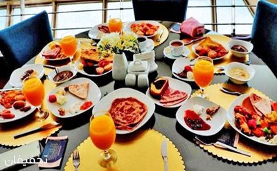 تهران-20-تخفیف-بوفه-شام-و-ناهار-در-رستوران-گردان-برج-میلاد-101450