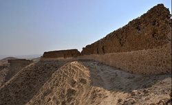 قلعه شیاخ (شهاق)
