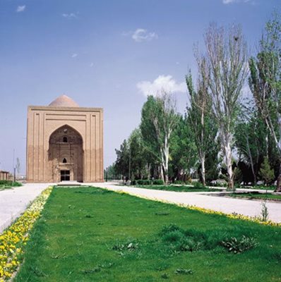 مشهد-گنبد-هارونیه-648