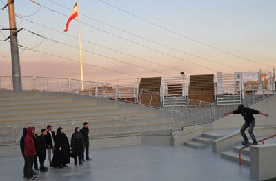 تهران-پیست-اسکیت-آب-و-آتش-3322