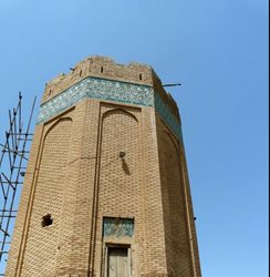 برج دوزال (مقبره شعیب دوزال)