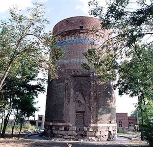 مشگین-شهر-آرامگاه-و-بقعه-شیخ-حیدر-1739