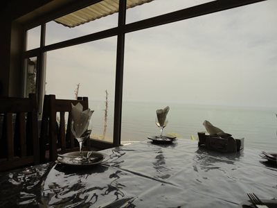 نوشهر-رستوران-دامون-2593