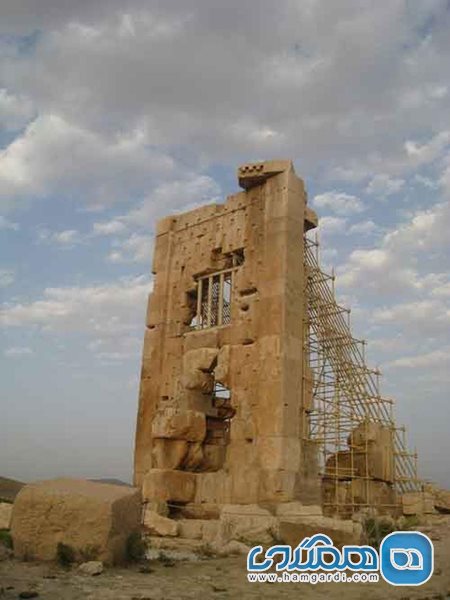 برج سنگی پاسارگاد
