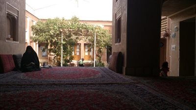یزد-هاستل-اوسیس-33098