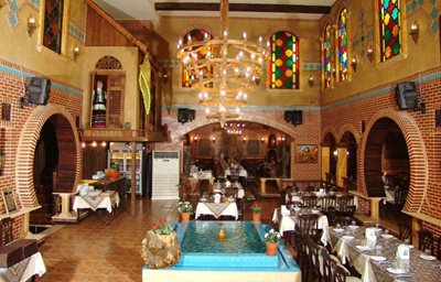 لاهیجان-رستوران-مهتاب-4856