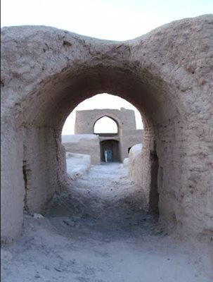 مهریز-قلعه-خورمیز-34779