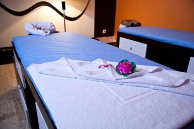 کیش-مرکز-ماساژ-نیلوفر-آبی-35399