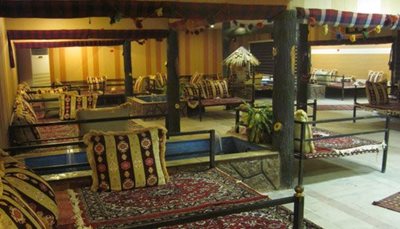 سفره خانه سنتی تخت جمشید