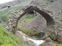 پل سنگی گچسر (آهنین راه)