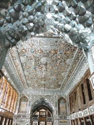 خانه میرزا آقا خان نوری