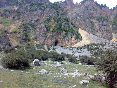 غار اسپهبدان
