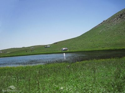 میانه-دریاچه-گل-یوردی-بزقوش-53806