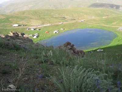 میانه-دریاچه-گل-یوردی-بزقوش-53805