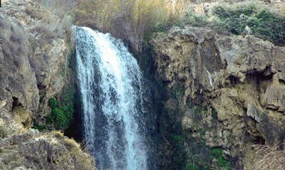 مشهد-آبشار-آبگرم-63196