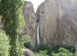 آبشار تنگ ابولی (هرایجان)