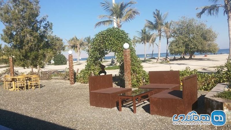 کافه رستوران نخل ساحلی